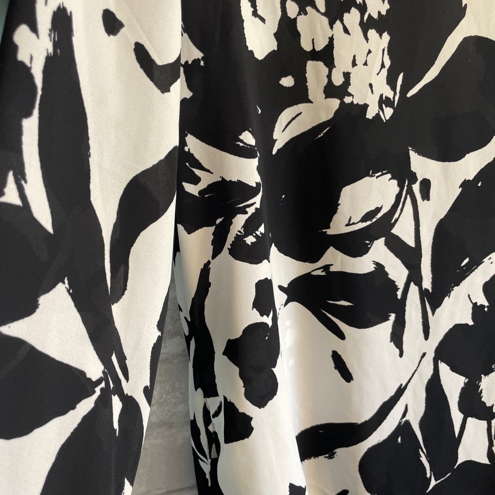 Chico's  Shirt Top Sheer Blk White Long Tunic V Neck Asymmetrical Hem M - Picture 4 of 8